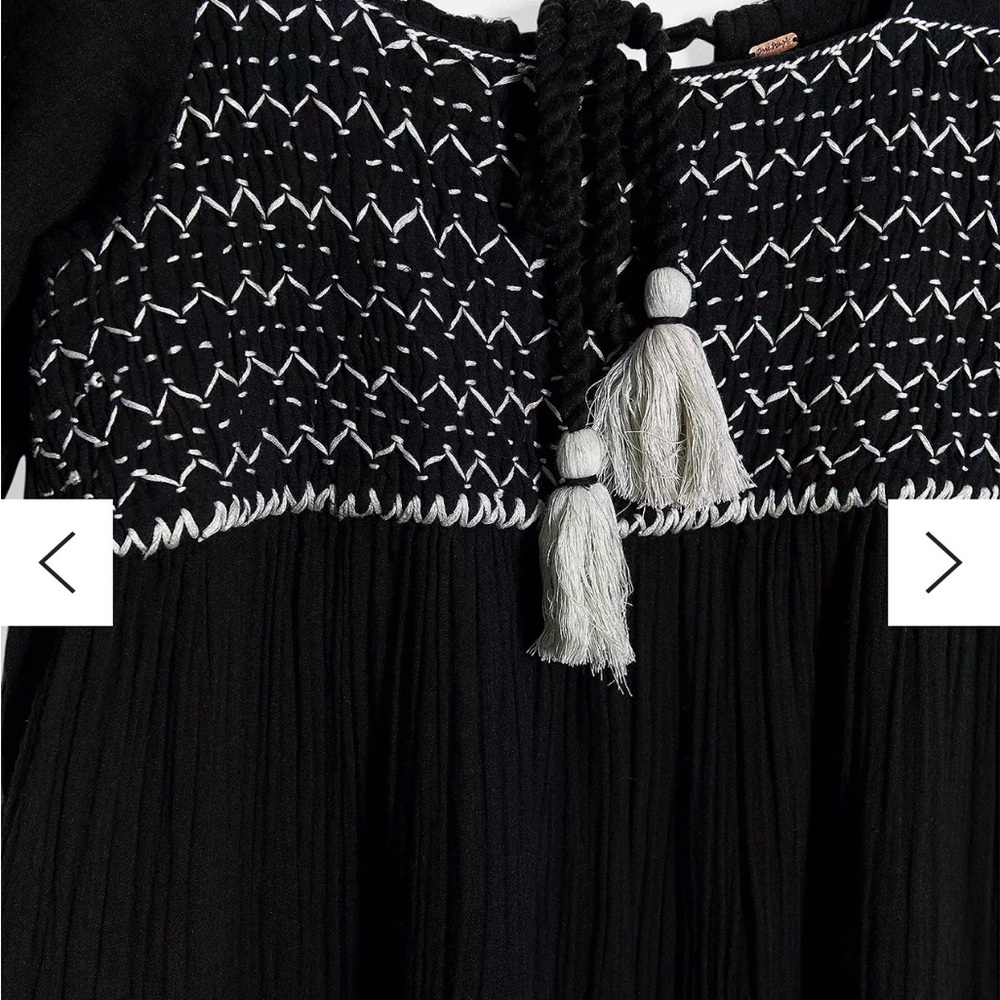 I'm The One Dress in Black
FREE PEOPLE - Picture 5 of 7